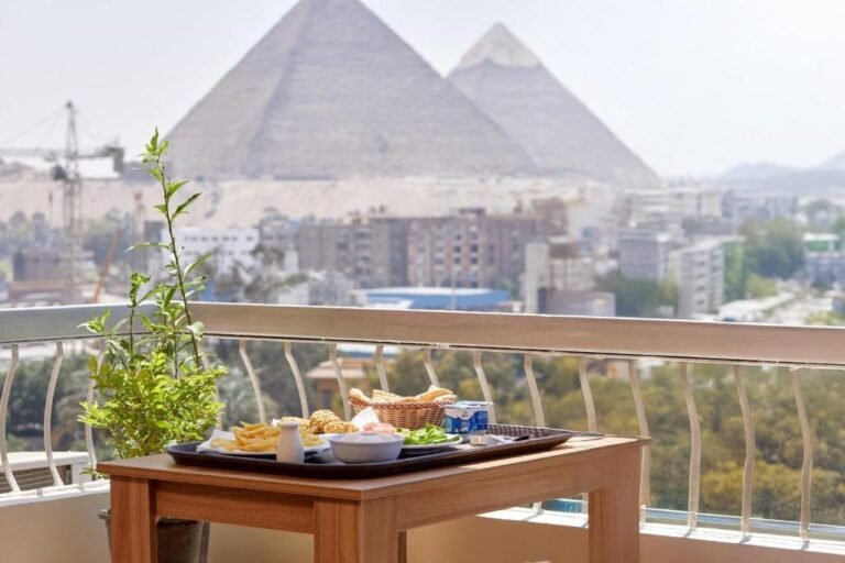 Double or Twin Room with Balcony & Pyramids View